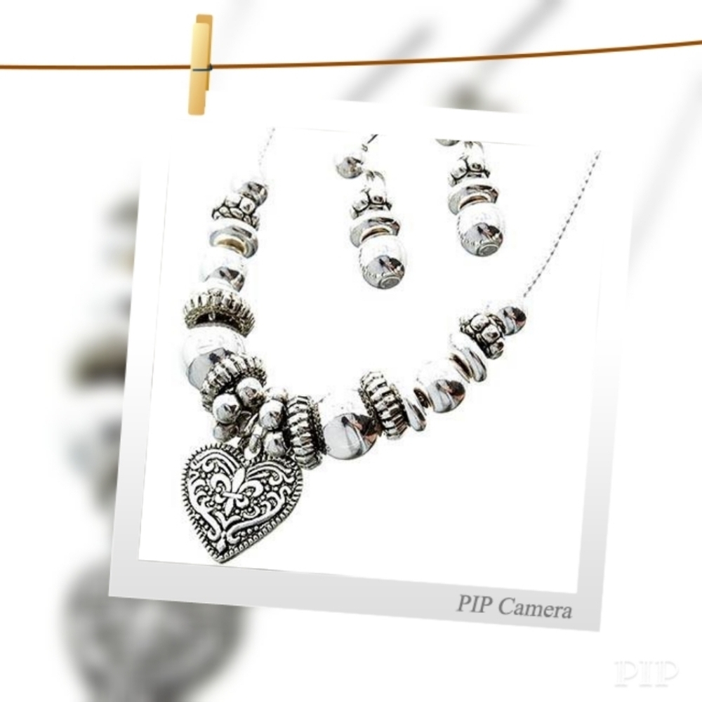 Silver Heart Necklace Set